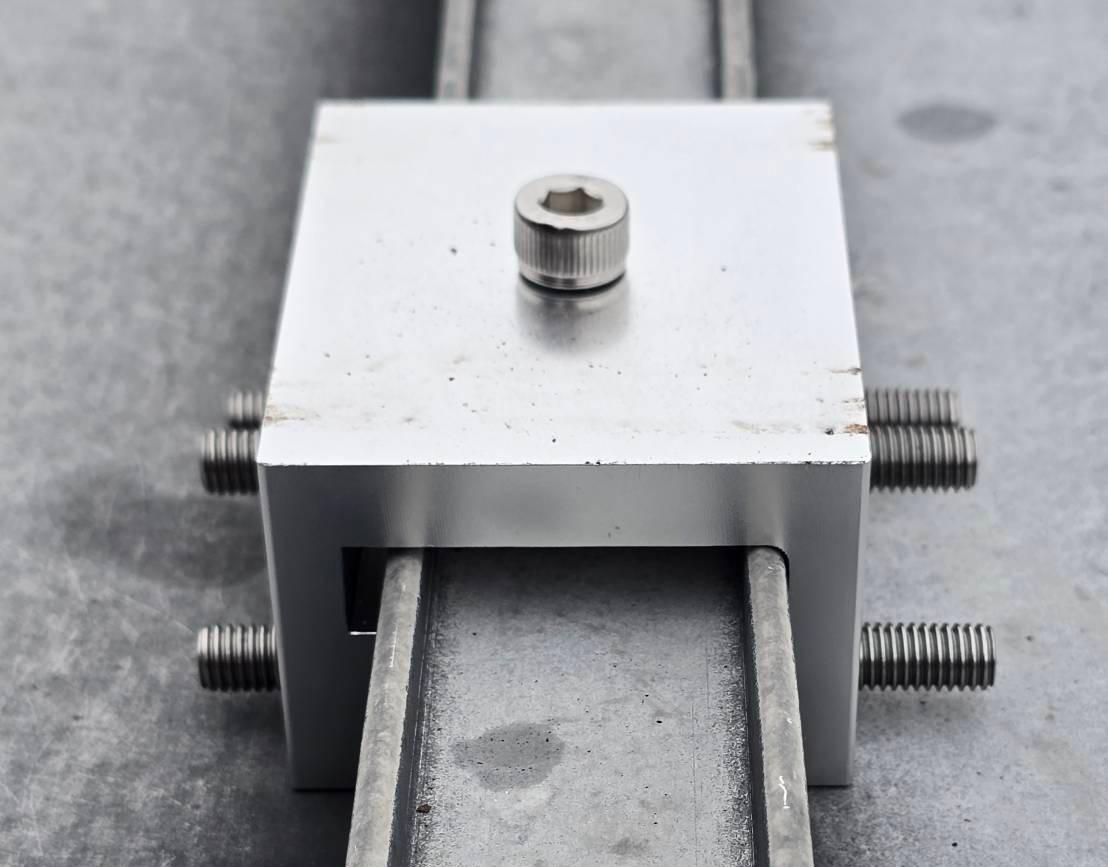 మీ పైకప్పుకు సరైన ఫిట్: మా కొత్త రూఫ్ క్లిప్‌లాక్ ఉత్పత్తిలో ఉంది!