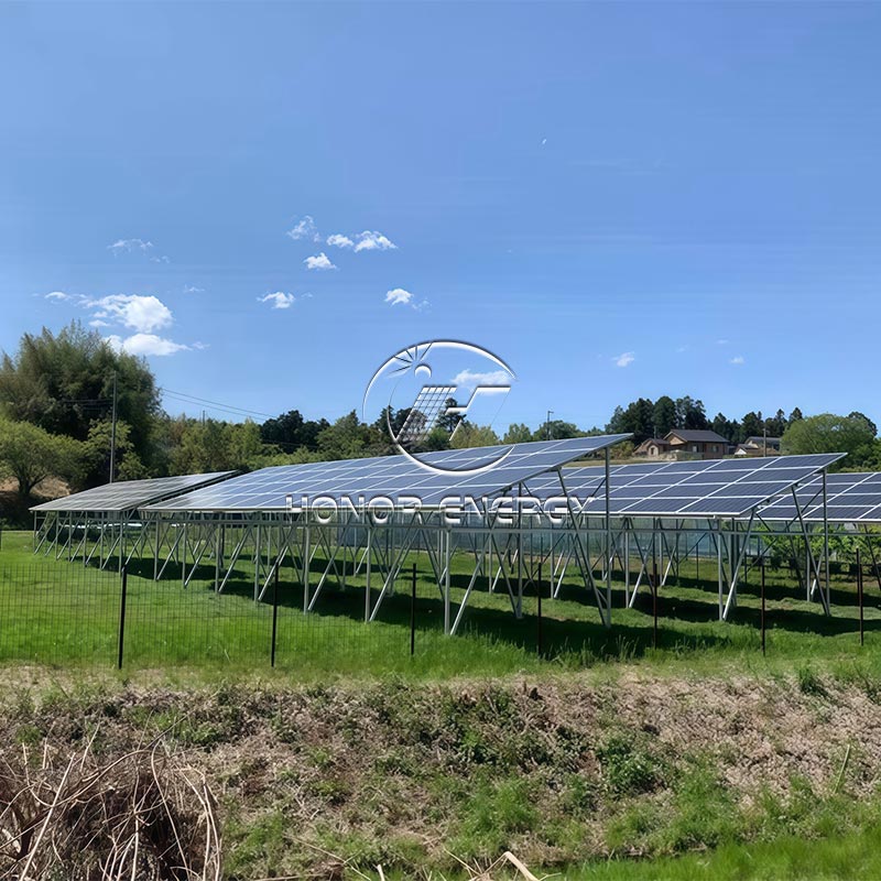 బహుళ వరుస రకం సోలార్ ఫామ్‌ల్యాండ్ మౌంట్ ఎందుకు ఆధునిక అగ్రివోల్టాయిక్ ప్రాజెక్ట్‌లకు ఉత్తమ ఎంపికగా మారింది